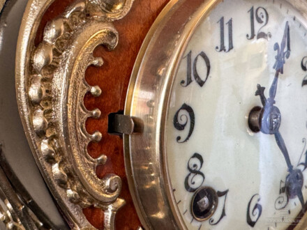 Lenzkirch Konsolen Uhr Rokoko Stil 1905/1910 Nußbaum & Bronze vergoldet