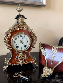 Lenzkirch Konsolen Uhr Rokoko Stil 1905/1910 Nußbaum & Bronze vergoldet